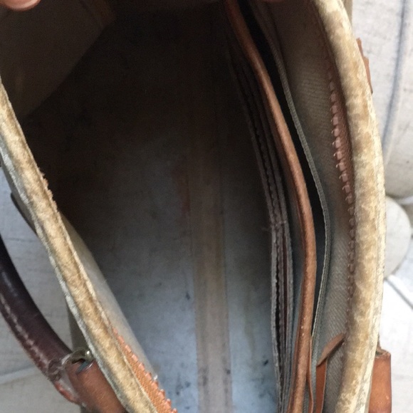 Dooney and Bourke Bag - Picture 2 of 10